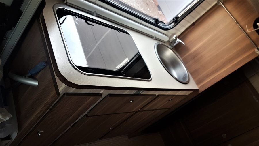 Autocaravana capuchina 3799HRB, fotografía 3 del vendedor