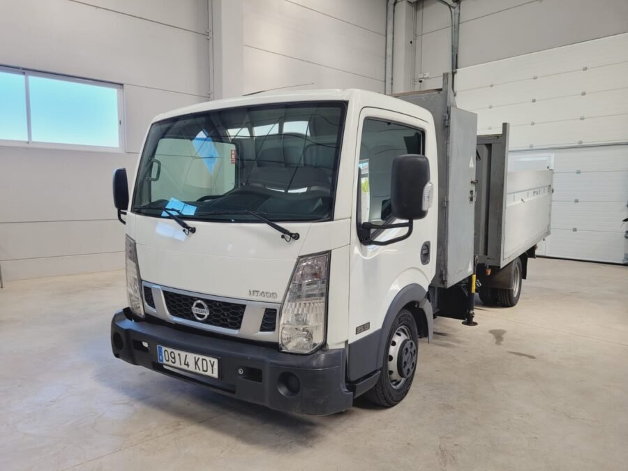 Nissan Cabstar 0914KDY, fotografía 3