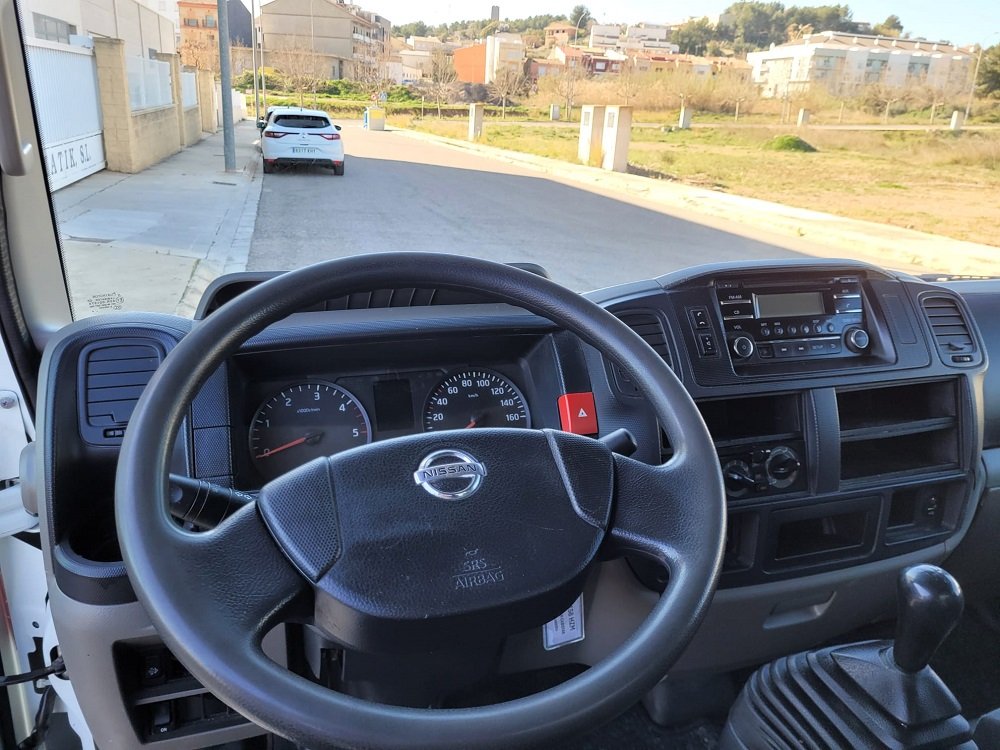 Nissan Cabstar 8158HZM, fotografía 5