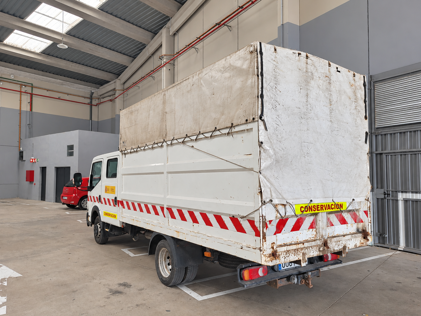 Nissan Cabstar 0061JDK, fotografía 6
